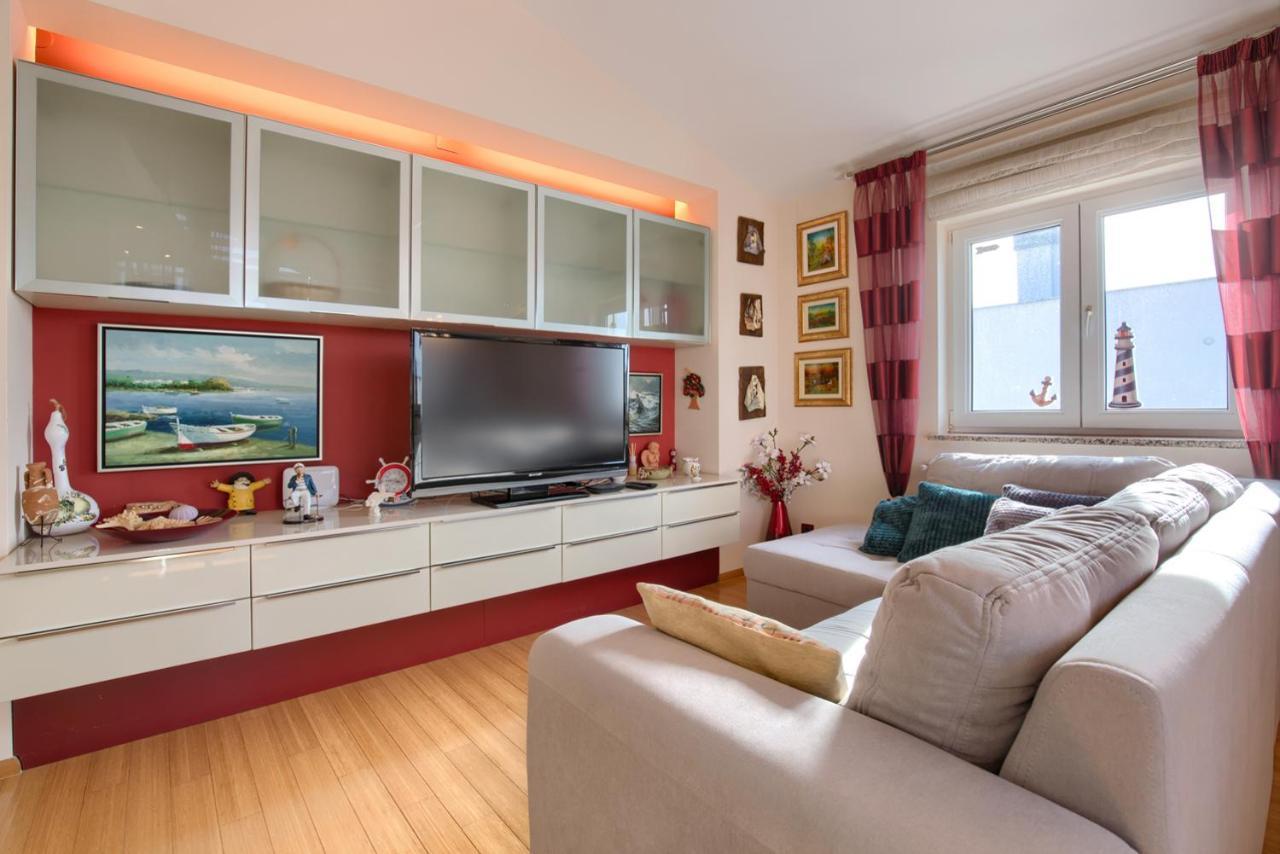 Appartamento Tomisha Pjescana Uvala Esterno foto